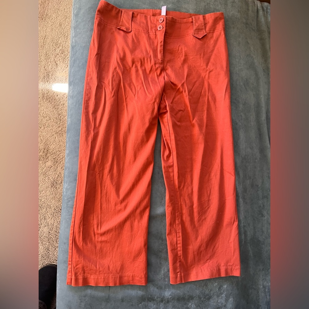 Low rise cropped pants